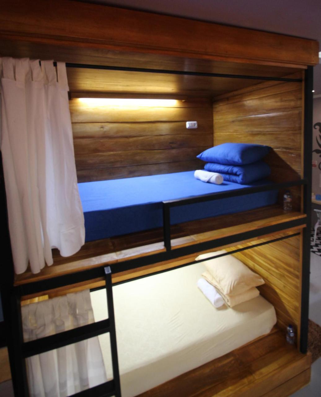 Dong Paloh Hostel Мундук Екстер'єр фото